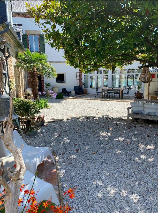 La Maison Du Grand Rocher Acomodação com café da manhã Ploubazlanec Exterior foto